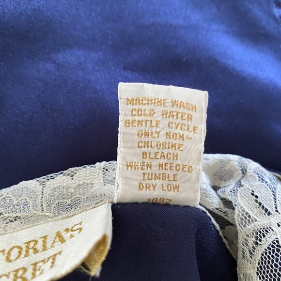 VTG Victoria's Secret Womens P/S Satin Night Shirt Navy w Nude Lace Trim Collar - Picture 10 of 10